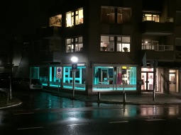 Ruiterkam RGB Ledstrips in de etalage Ruiterkam RGB Ledstrips in de etalage